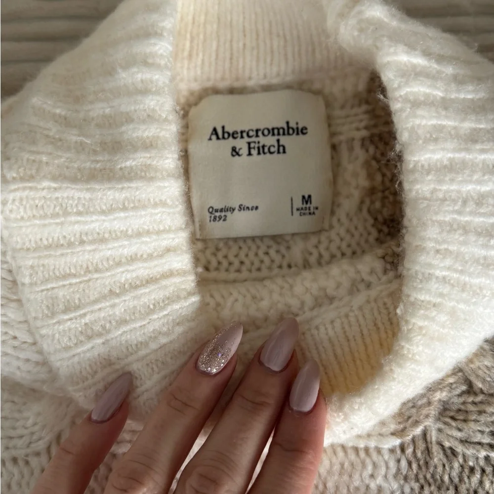 Sweater - Picture 3 of 3